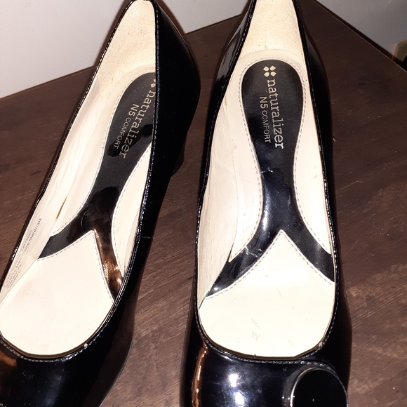 Naturalizer shoes - Picture 5 of 5